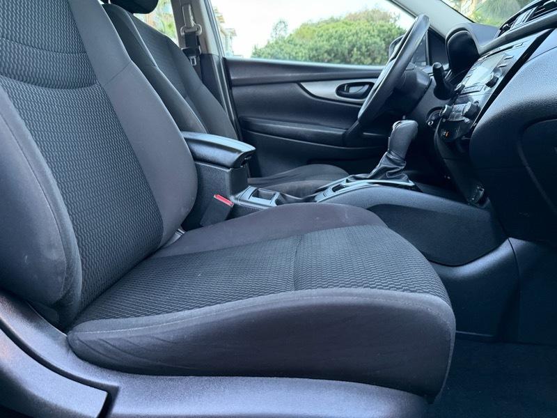 Nissan Rogue Sport S 4D SUV FWD 2017