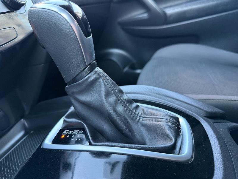 Nissan Rogue Sport S 4D SUV FWD 2017