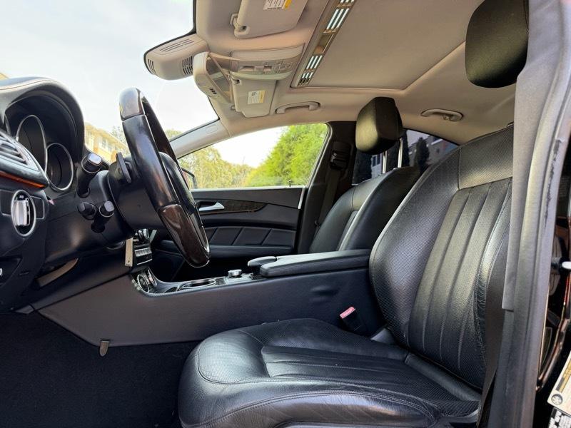 Mercedes-Benz CLS-Class CLS550 2013