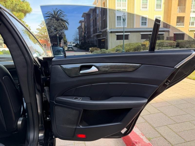 Mercedes-Benz CLS-Class CLS550 2013