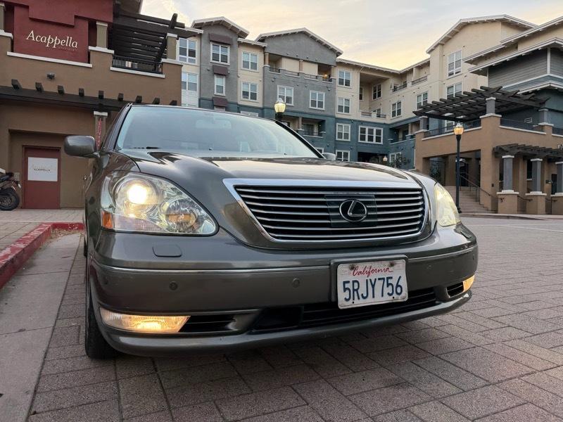 Lexus LS 430 Sedan 2005