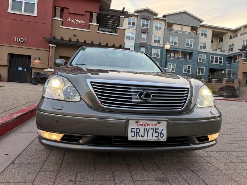 Lexus LS 430 Sedan 2005