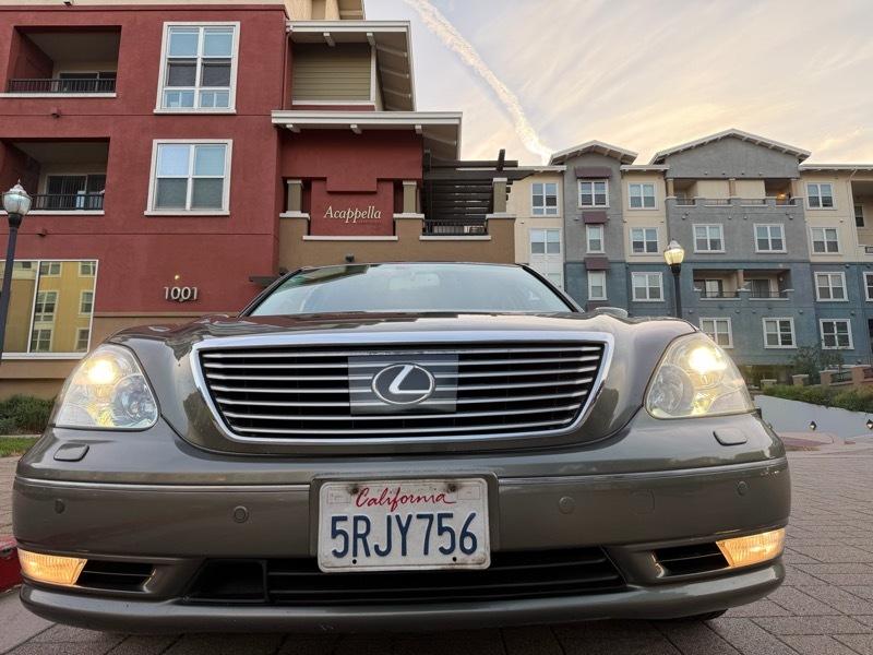 Lexus LS 430 Sedan 2005