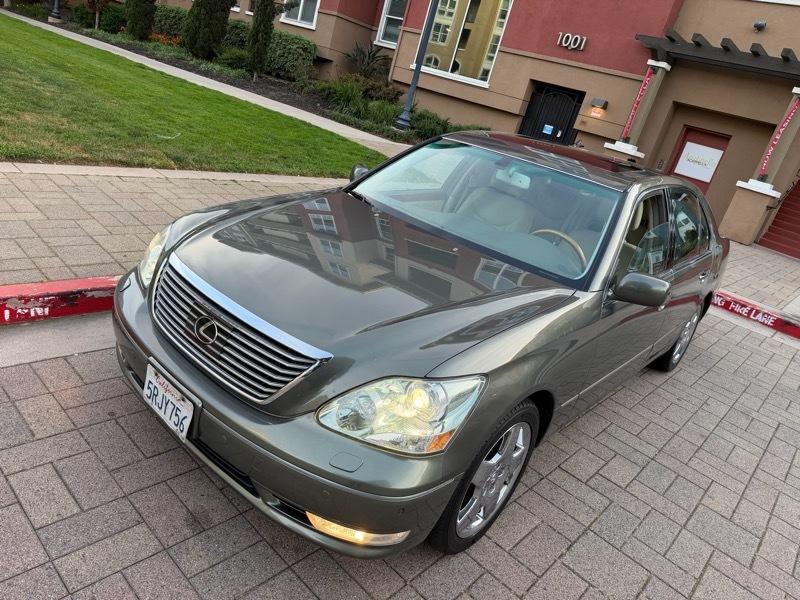 Lexus LS 430 Sedan 2005