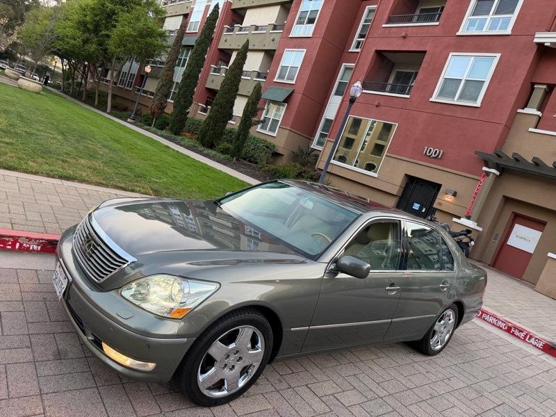 Lexus LS 430 Sedan 2005