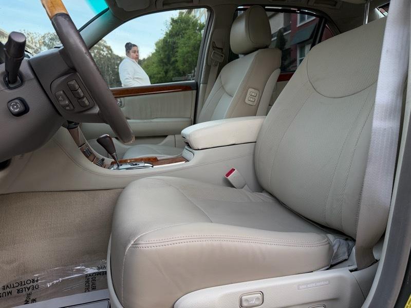 Lexus LS 430 Sedan 2005