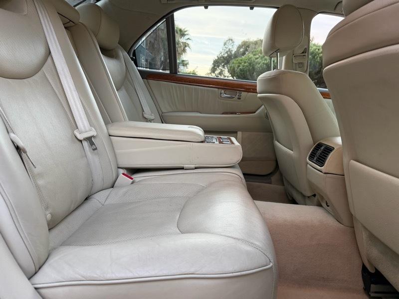 Lexus LS 430 Sedan 2005