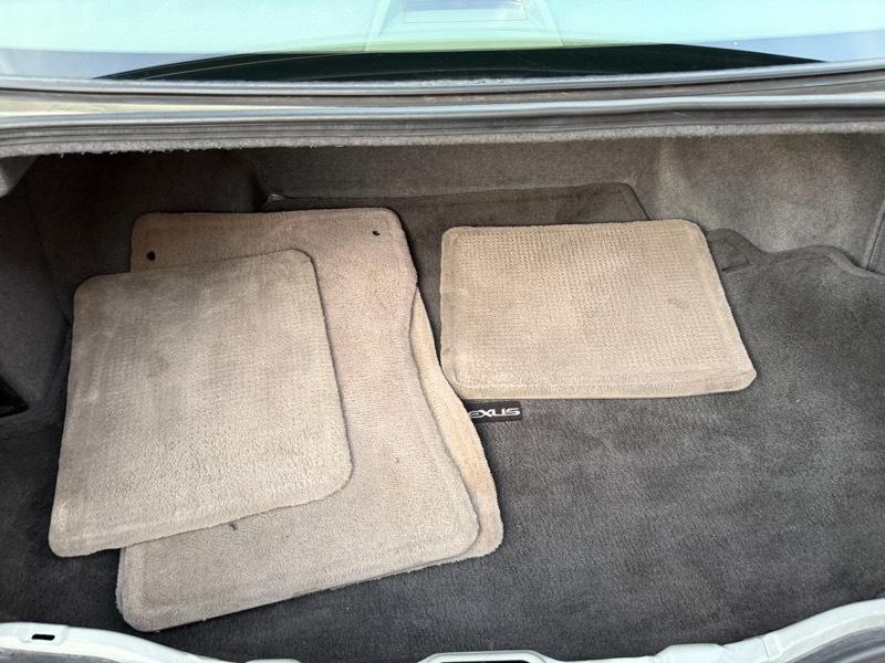 Lexus LS 430 Sedan 2005