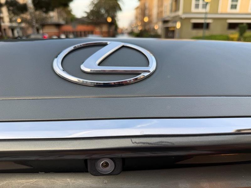 Lexus LS 430 Sedan 2005