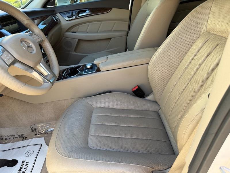 Mercedes-Benz CLS-Class CLS550 2014