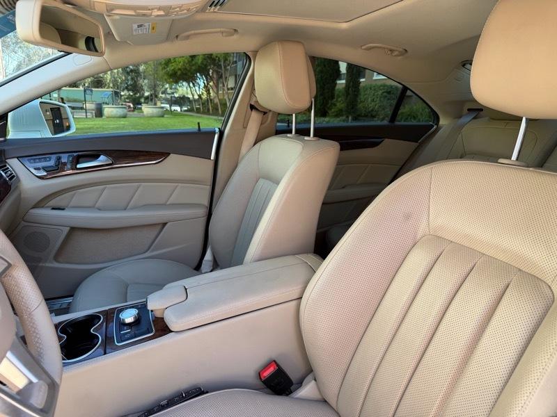 Mercedes-Benz CLS-Class CLS550 2014