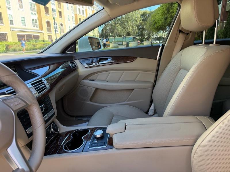 Mercedes-Benz CLS-Class CLS550 2014