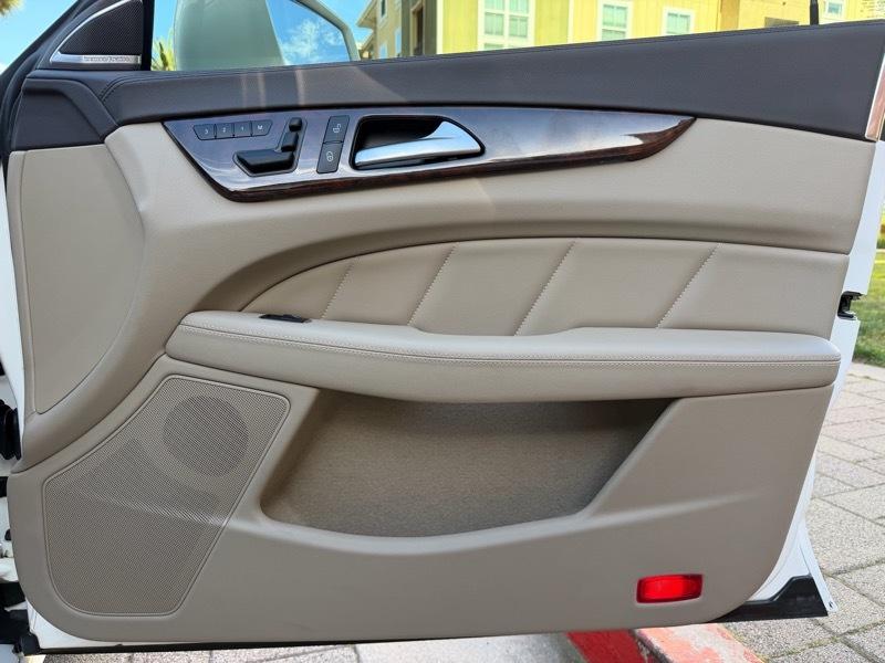 Mercedes-Benz CLS-Class CLS550 2014