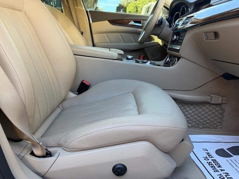 Mercedes-Benz CLS-Class CLS550 2014