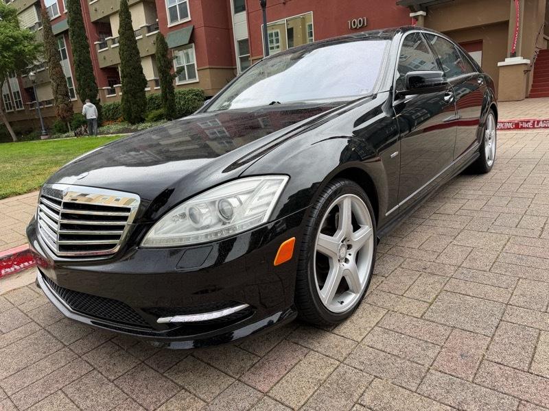 Mercedes-Benz S-Class S550 2012