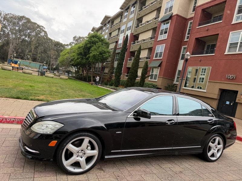 Mercedes-Benz S-Class S550 2012