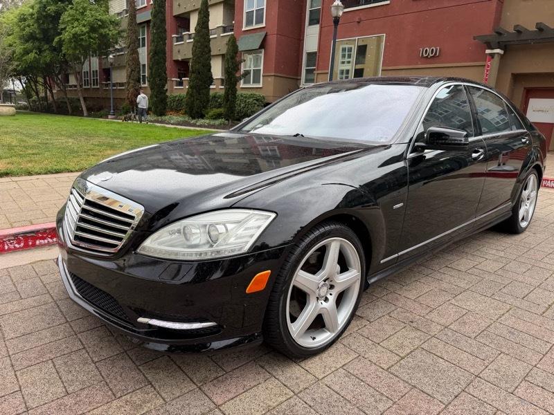 Mercedes-Benz S-Class S550 2012