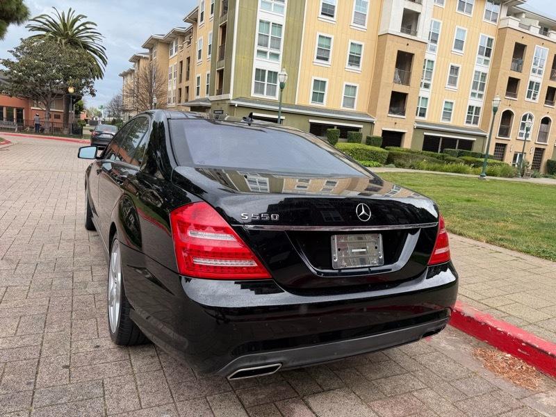 Mercedes-Benz S-Class S550 2012