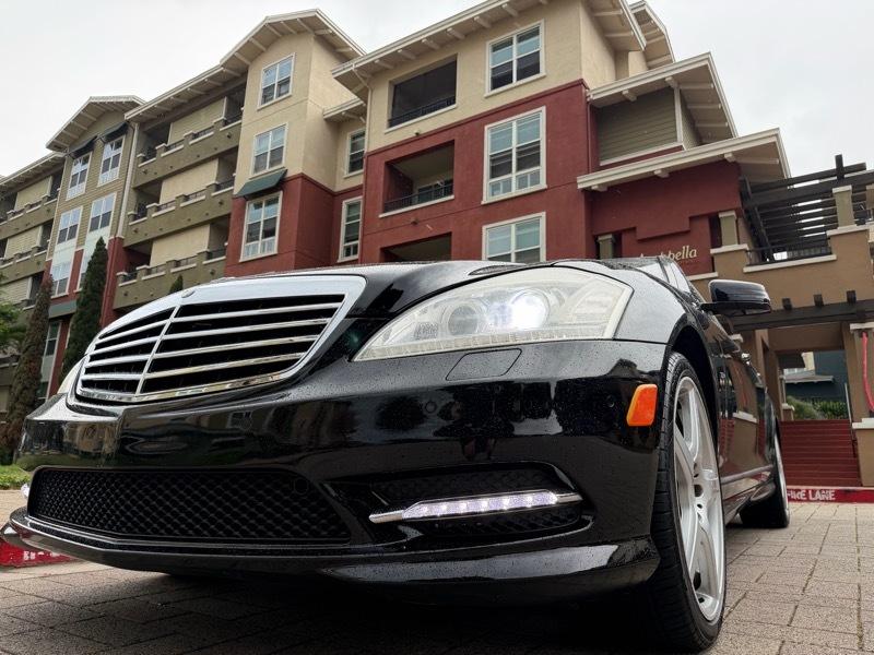 Mercedes-Benz S-Class S550 2012