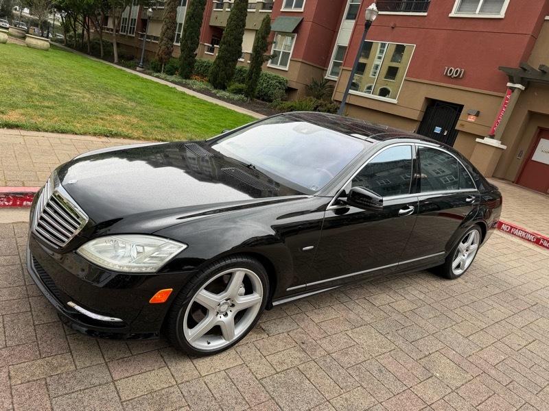 Mercedes-Benz S-Class S550 2012