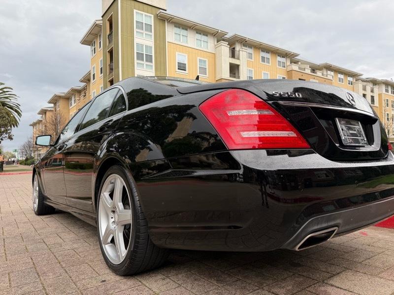 Mercedes-Benz S-Class S550 2012