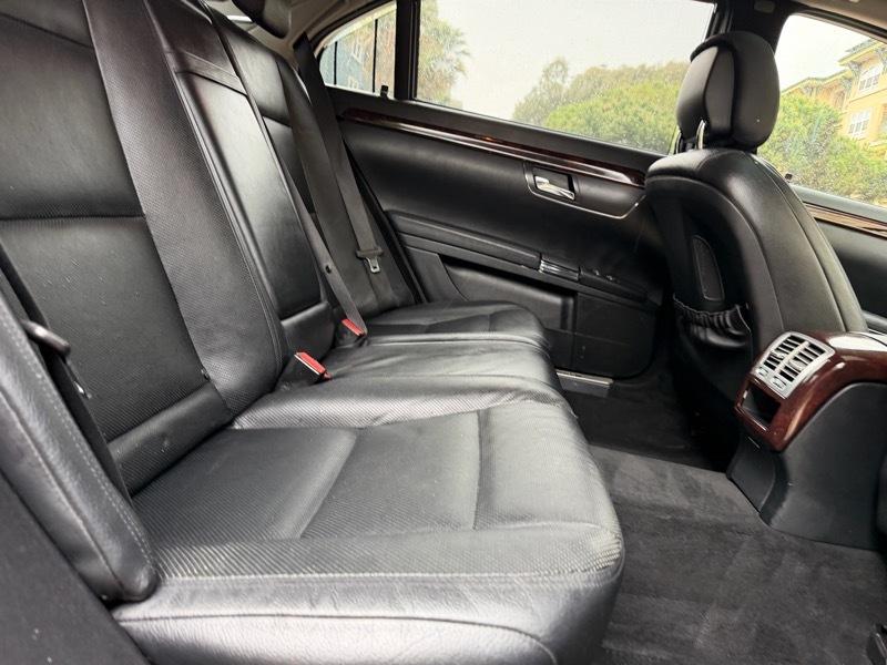 Mercedes-Benz S-Class S550 2012