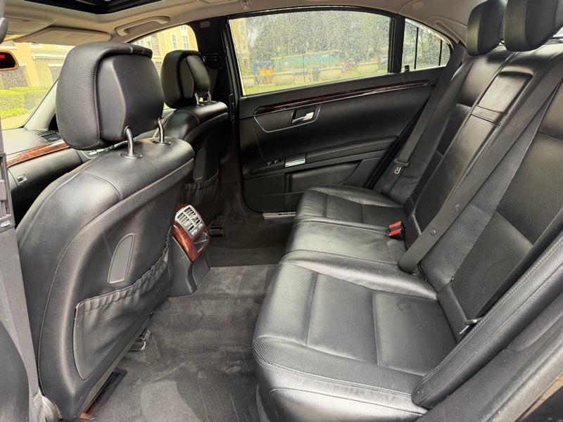 Mercedes-Benz S-Class S550 2012