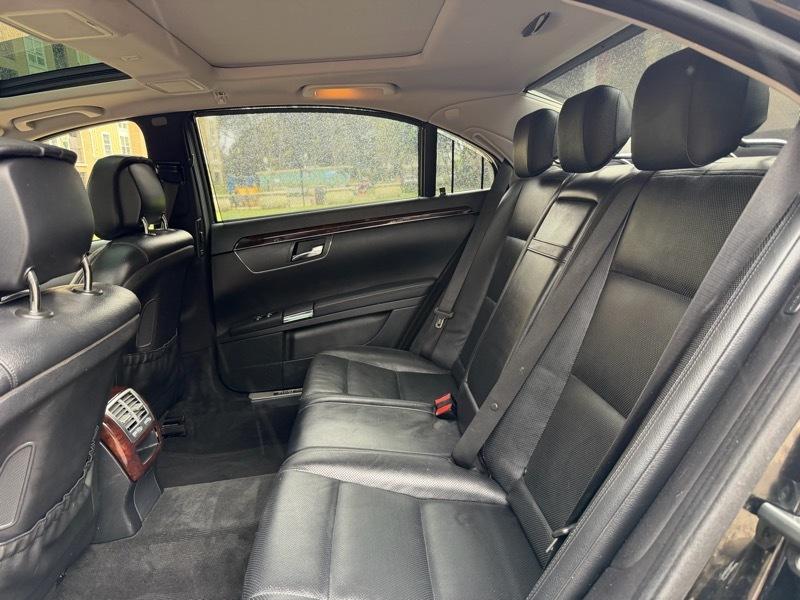 Mercedes-Benz S-Class S550 2012