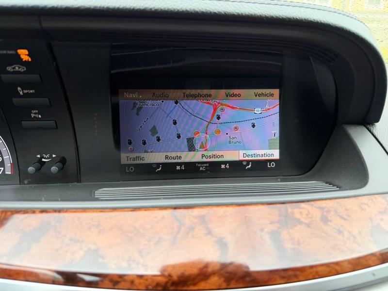 Mercedes-Benz S-Class S550 2012