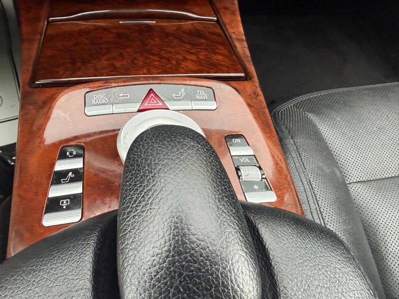 Mercedes-Benz S-Class S550 2012