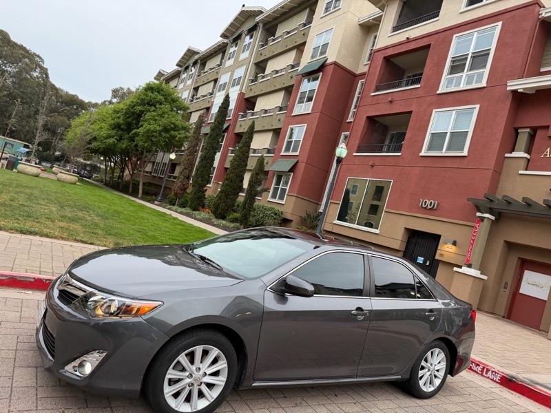 Toyota Camry XLE V6 2014