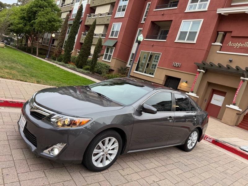 Toyota Camry XLE V6 2014