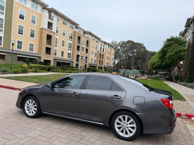 Toyota Camry XLE V6 2014