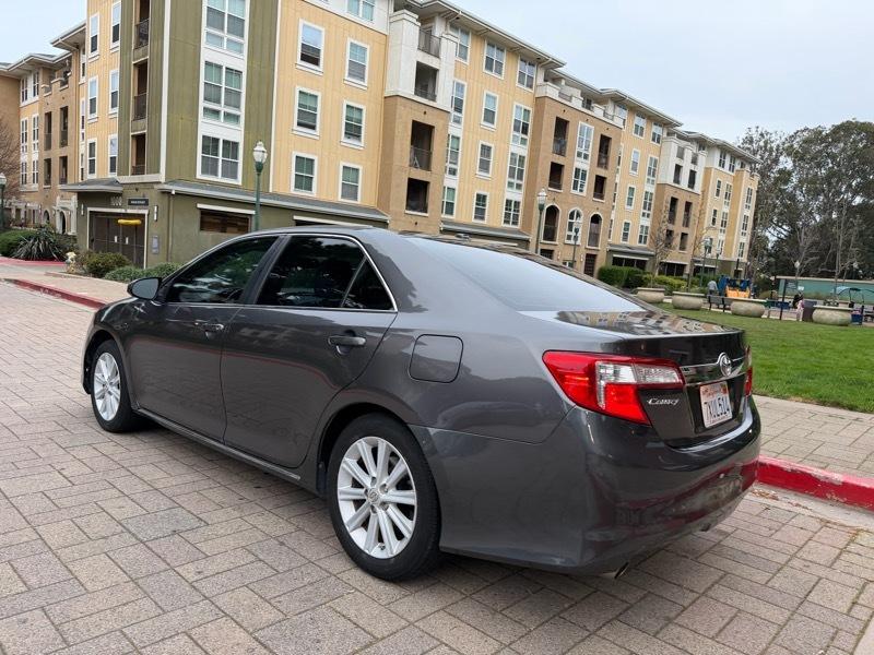 Toyota Camry XLE V6 2014