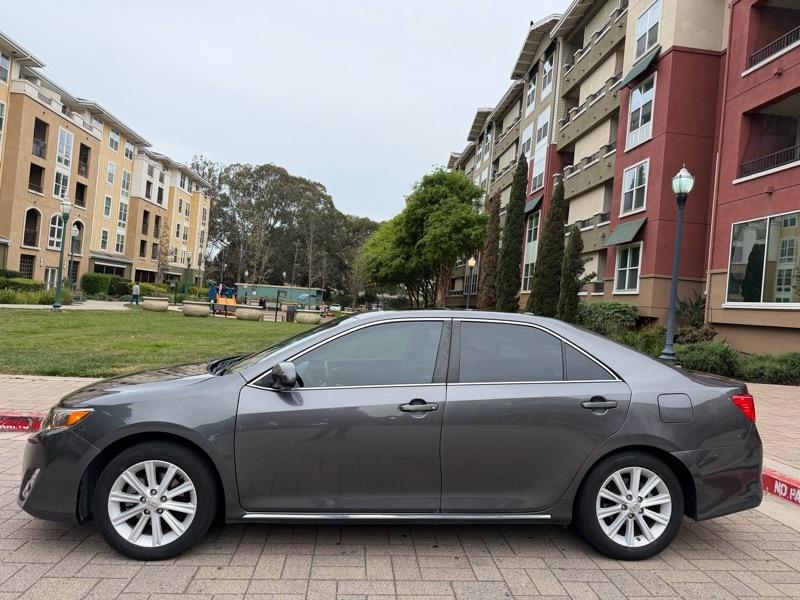 Toyota Camry XLE V6 2014