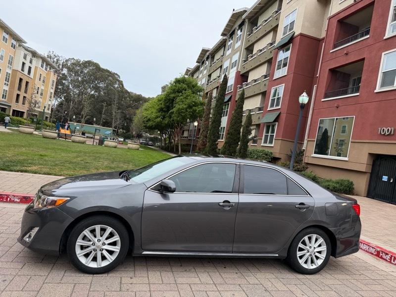 Toyota Camry XLE V6 2014