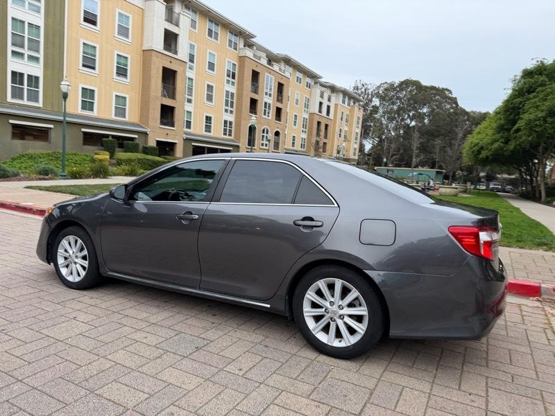 Toyota Camry XLE V6 2014