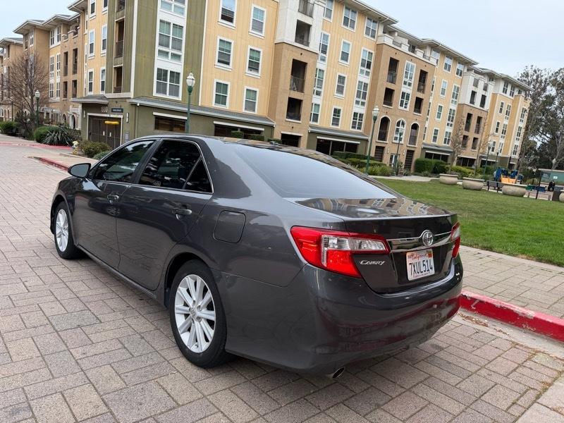 Toyota Camry XLE V6 2014