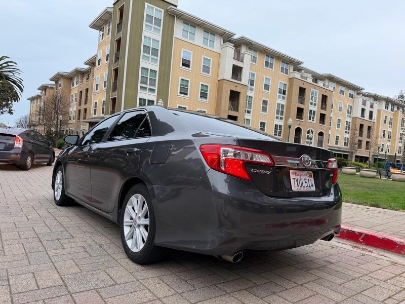 Toyota Camry XLE V6 2014