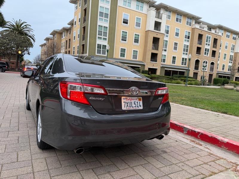 Toyota Camry XLE V6 2014