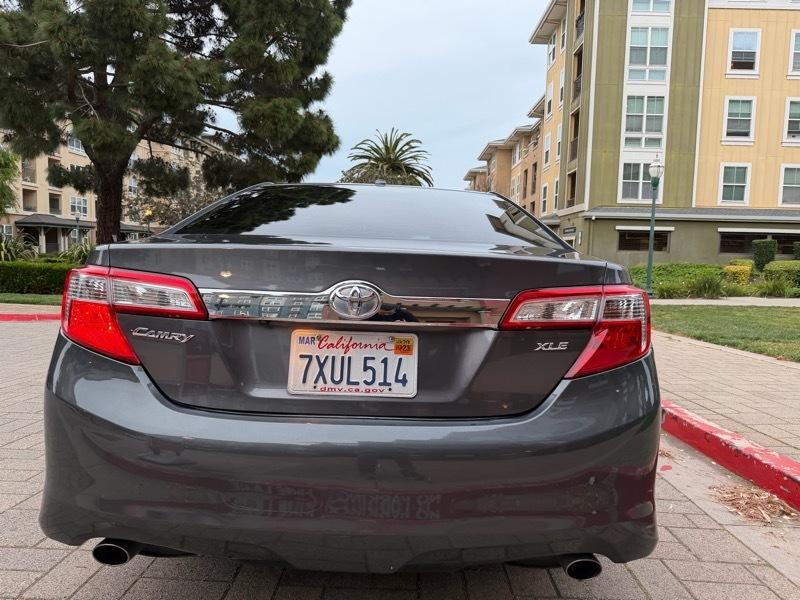 Toyota Camry XLE V6 2014