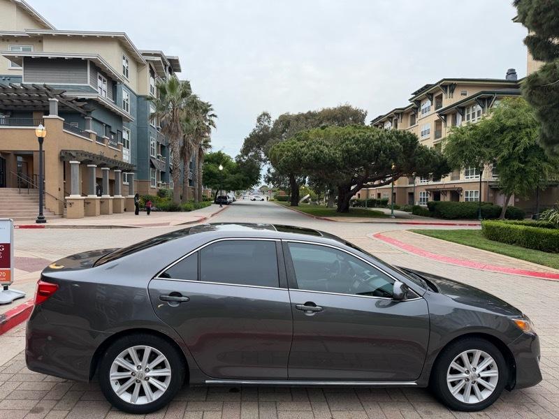 Toyota Camry XLE V6 2014