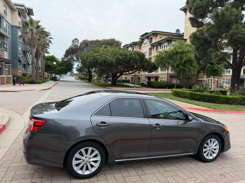 Toyota Camry XLE V6 2014