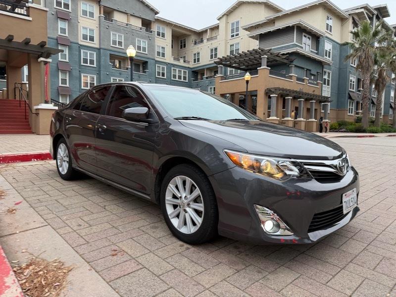 Toyota Camry XLE V6 2014