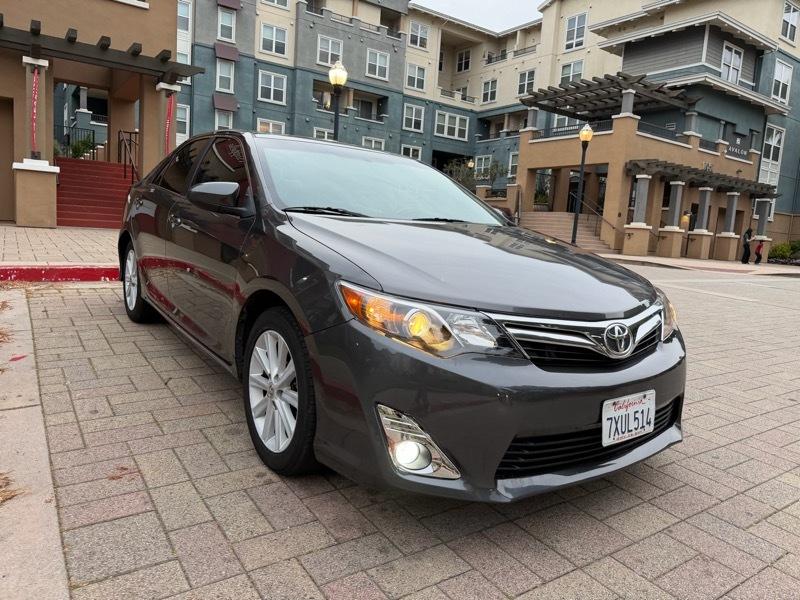 Toyota Camry XLE V6 2014