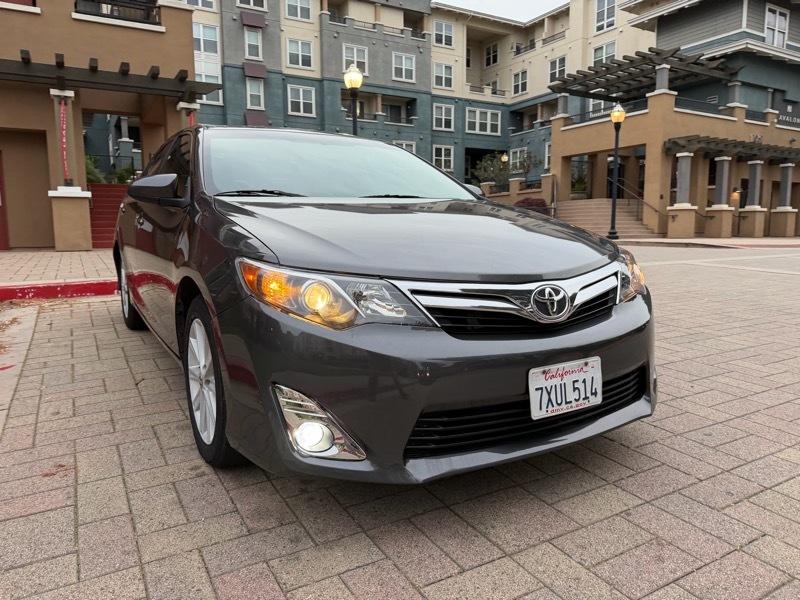 Toyota Camry XLE V6 2014