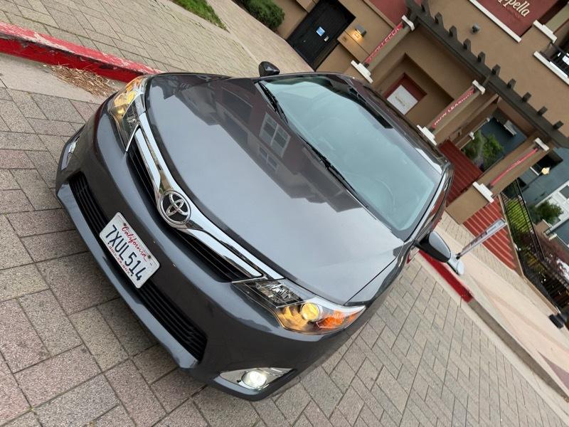 Toyota Camry XLE V6 2014
