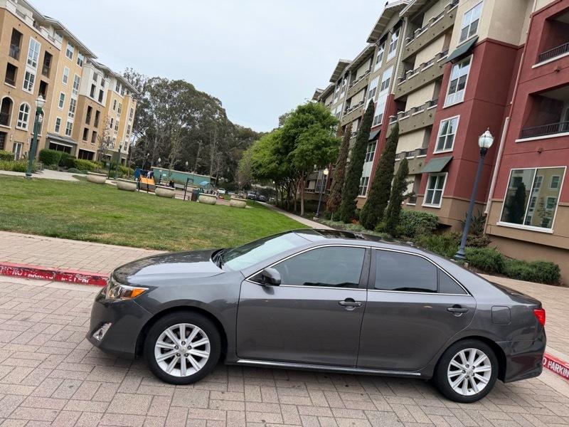 Toyota Camry XLE V6 2014