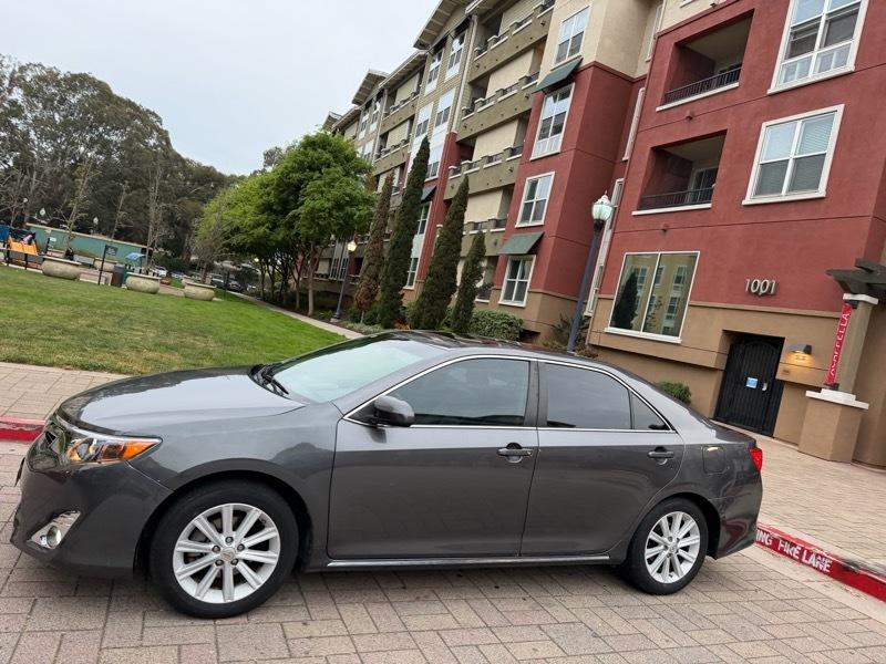 Toyota Camry XLE V6 2014