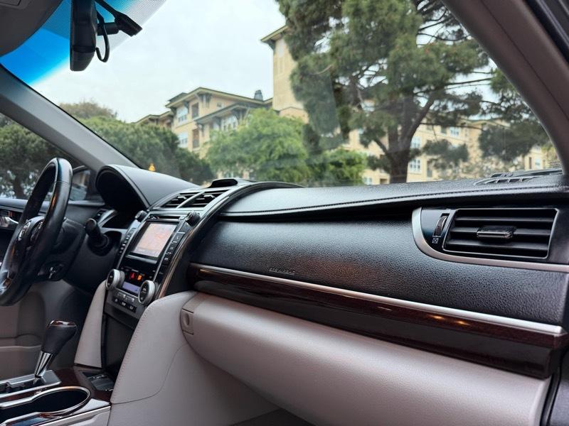 Toyota Camry XLE V6 2014